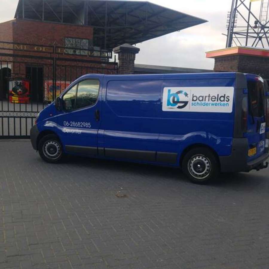 Bus van Bartelds schilderwerken